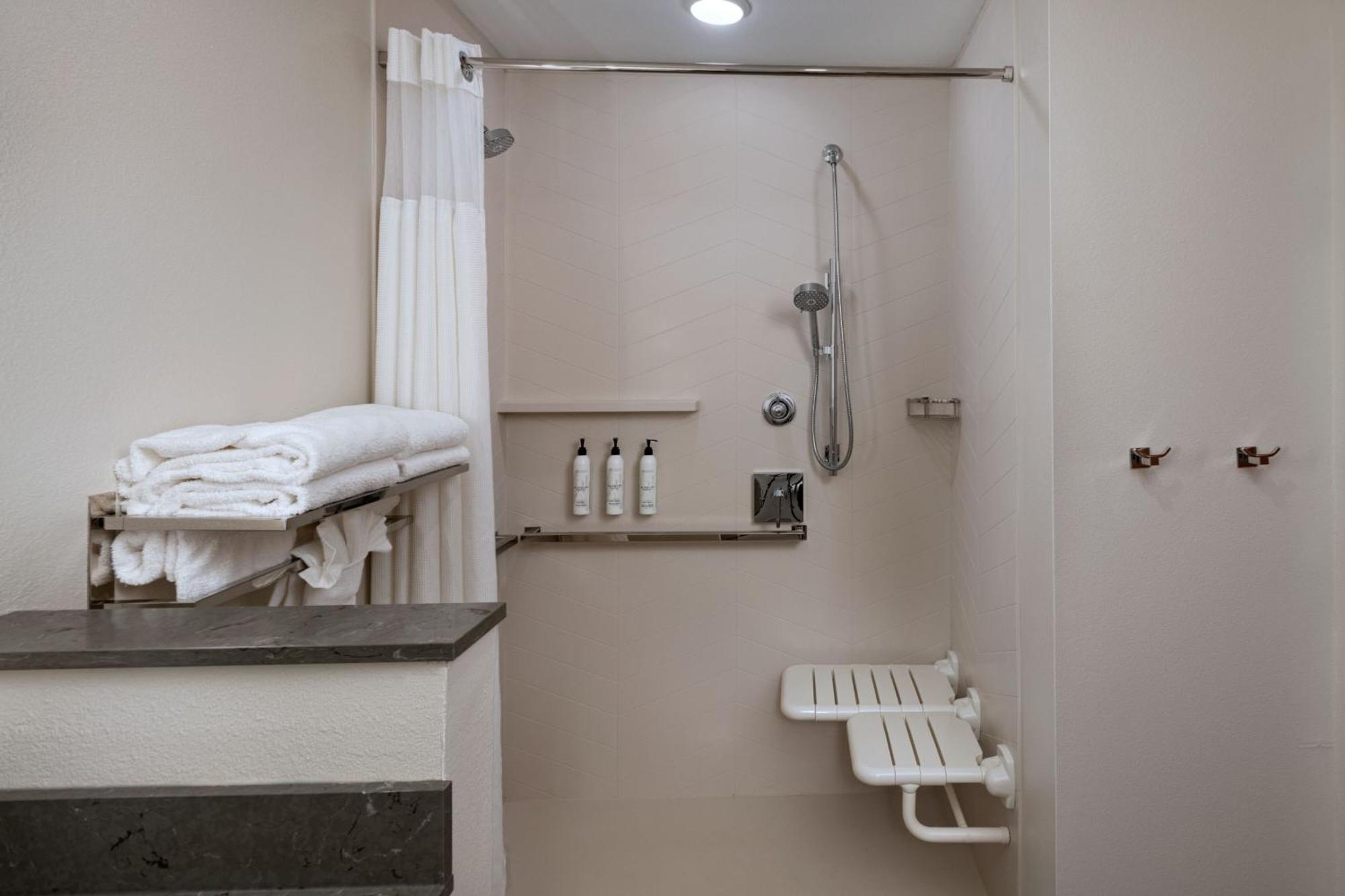 Hotel Fairfield By Marriott & Austin